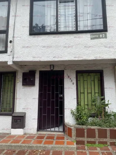 Foto número 4: Esta imagén muestra el cuerpo de una prepago en Medellín