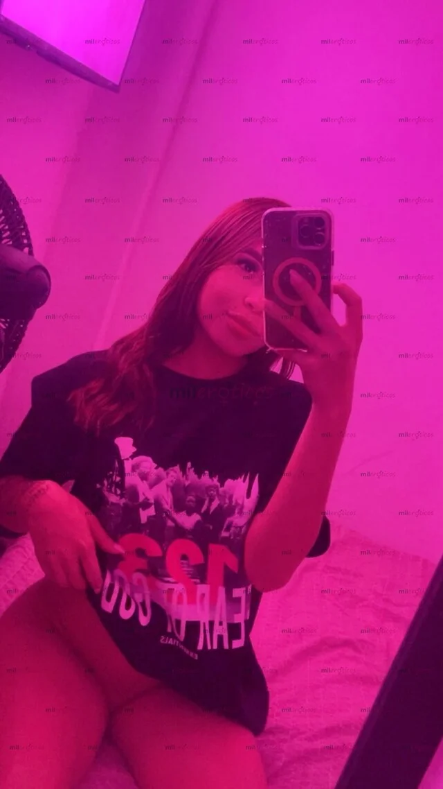 Photo 1 of Samantha