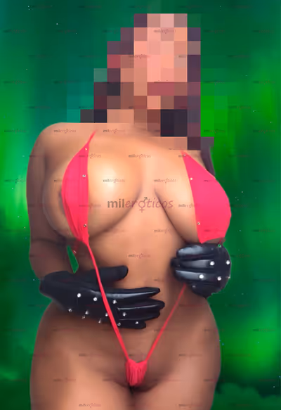 Foto de Bella Negra Voluptuosa