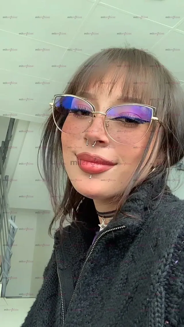 Foto número 6: Esta imagén muestra el cuerpo de una prepago en Colombia