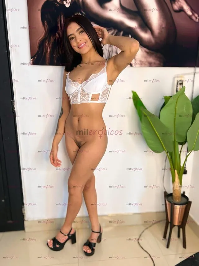 Foto de portada de anuncio de prepago Dulce María en Medellín