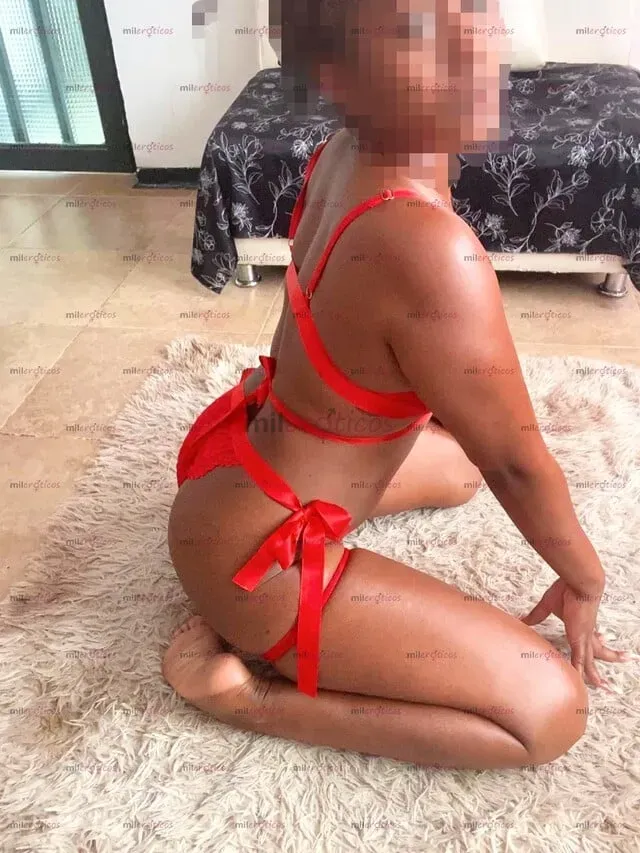 Foto de portada de anuncio de prepago Leonela en Pereira