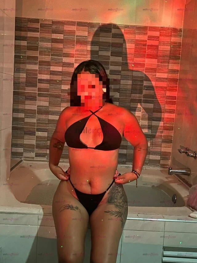 Foto 4 de Morena Curvilínea