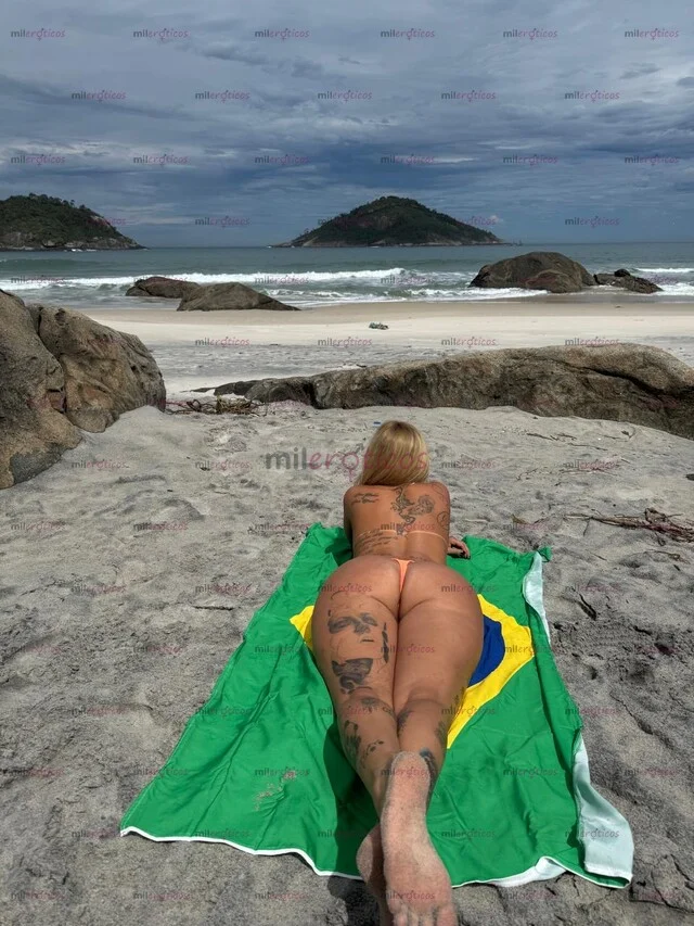 Foto 1 de Chica amante de los tatuajes