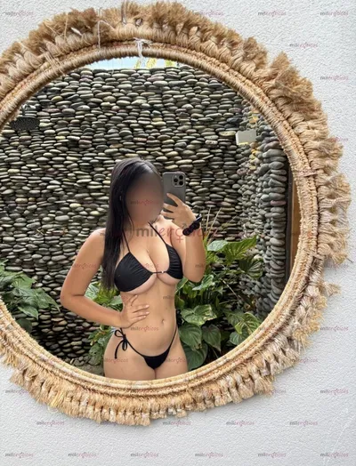 Universitaria Elegante