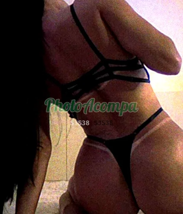 Photo 2 of Yasmim Vasconcelos