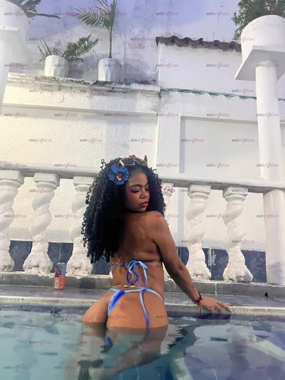 Mia