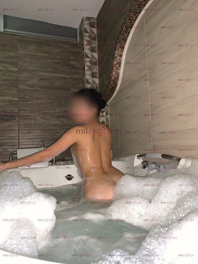 Photo 7 of Chica Nueva