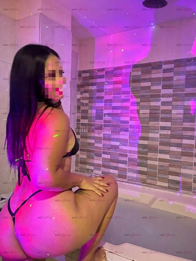 Foto 2 de Morena Curvilínea