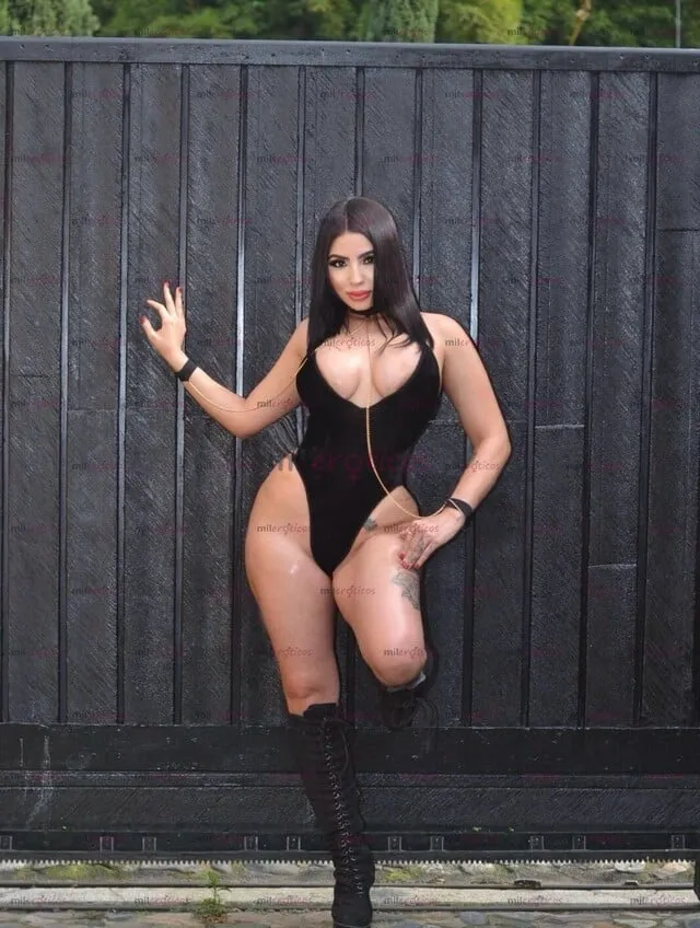 Foto número 1: Esta imagén muestra el cuerpo de una prepago en Medellín