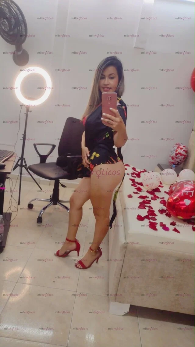 Photo 3 of Hermosa Chica