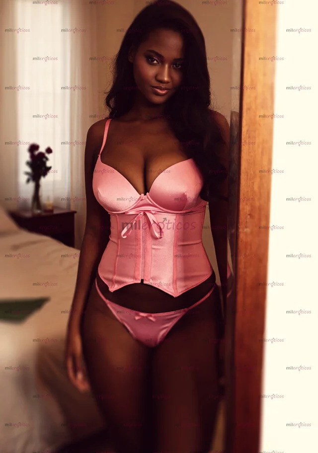 Photo 5 of Negra Nalgona